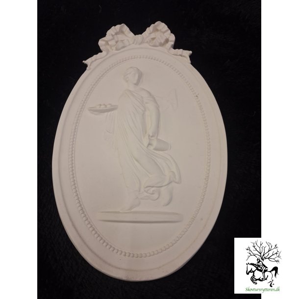 Gips relief dame med fyldt fad