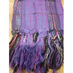 Trklde med slv trde i 4 farver ( sort , Gr . lilla og hvid)