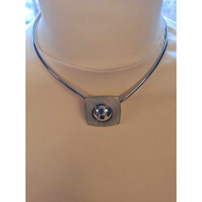 Halskde fra Dansk Smykkekunst Chrom