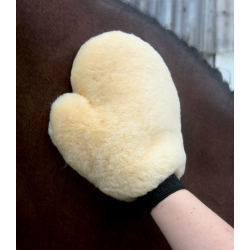 Lammeskindshandske til polering af hesten efter strigling - gte lammeskind