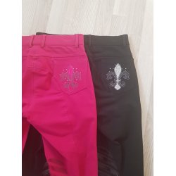 Ridebukser med brodering "All into Lily"