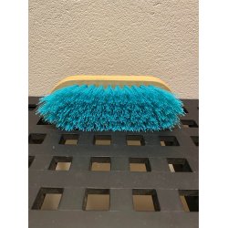 Strigle med hrde brster med tr hndtag 