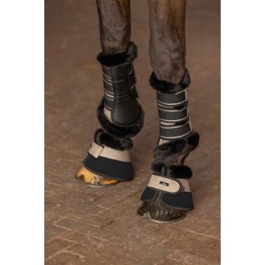 Klokker med imiteret pels og uld look fra HV Polo  