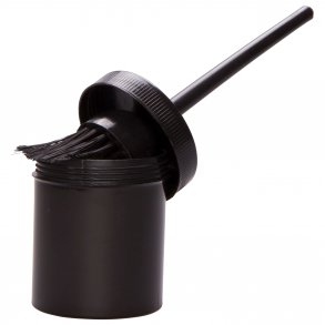 Hov pensel beholder i friske farver