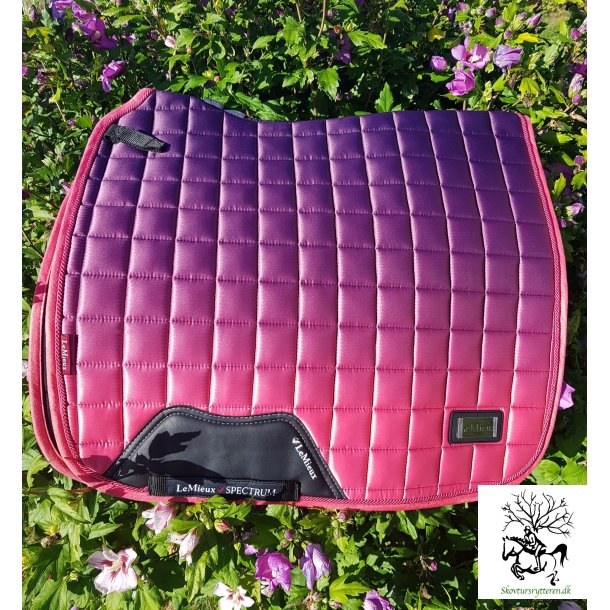LeMieux Dressurunderlag "Spectrum Satin"