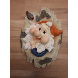 Havenisse til at hnge op p stakit ,havehus m m 