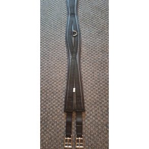 Gjord med elastik og ring fra QHP.