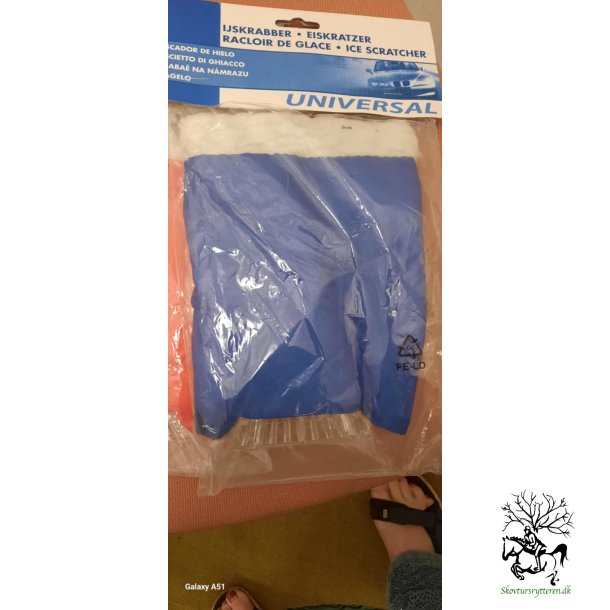 Isskraber med handske 