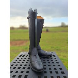 Ridestvler i lder fra HKM str. 36 og 42 