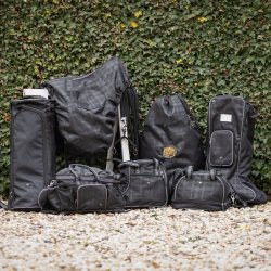 Trensetaske fra QHP i midnight eller mystic bl�