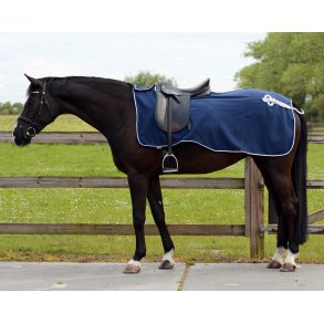 Skridtdkken i  fleece med ornament i slv og front lukning