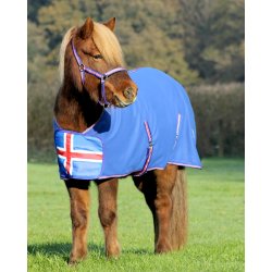 Fleece dkken med islandsk flag p frontstykket fra QHP