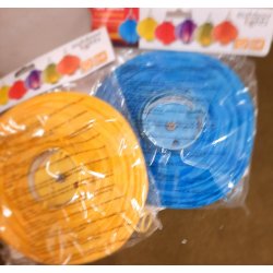 Lanterner til inde og udebrug i bl eller gul.