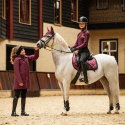 Lang�rmet sports T-shirt fra QHP "Zahra" Junior og voksen str. - vinr�d