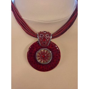 Halskde med sol fra Glamour Rd