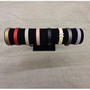 Armbnd til bogstaver i lder look 