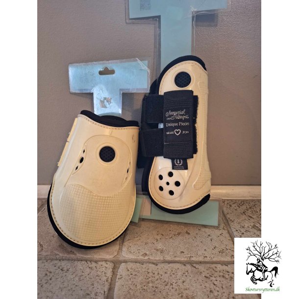 Gamacher og bagbensstrygere st i hvid str. cob fra IR.