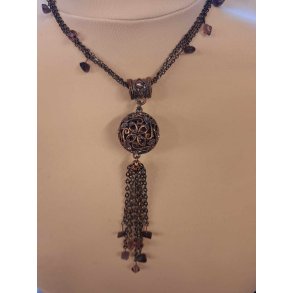 Halskde med pynt fra Glamour Lilla