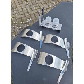 ggebger st i stl med ske, salt, peber og holder