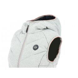 Ridevest  vinter i genbrugs materiale, vandafvisende med kugle polstring fra "LEA"  i gr