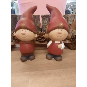 Julenissepar i keramik stende ca. 17 cm. hje