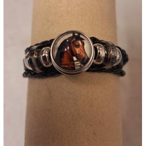 Armbnd i sort lderflet med hest emblem