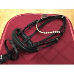 Trense med  Margueritter og tilbagetrk fra ByWeber "Grace SW "